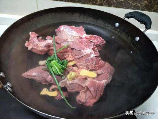 焯牛肉用冷水还是热水