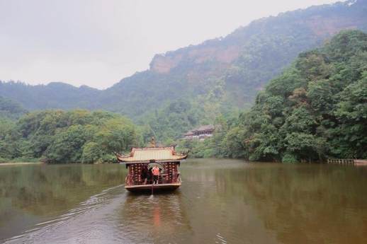 青城山在哪里