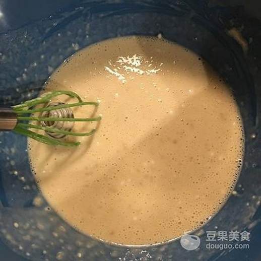 混合搅拌成面糊